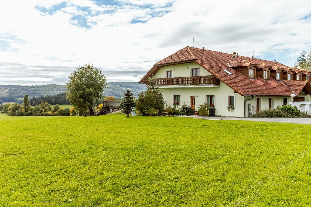 Benesovka Lägenhet Vacov Exteriör bild